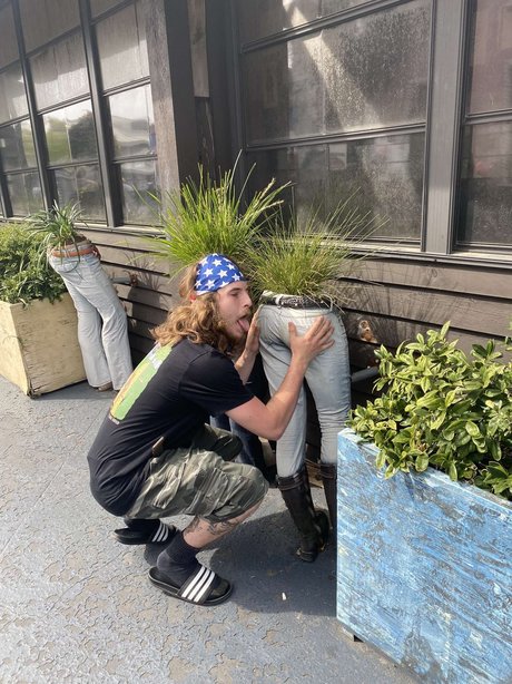 SmlehShady pornstar xxx picture