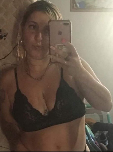 _ngela_ hot actress pics