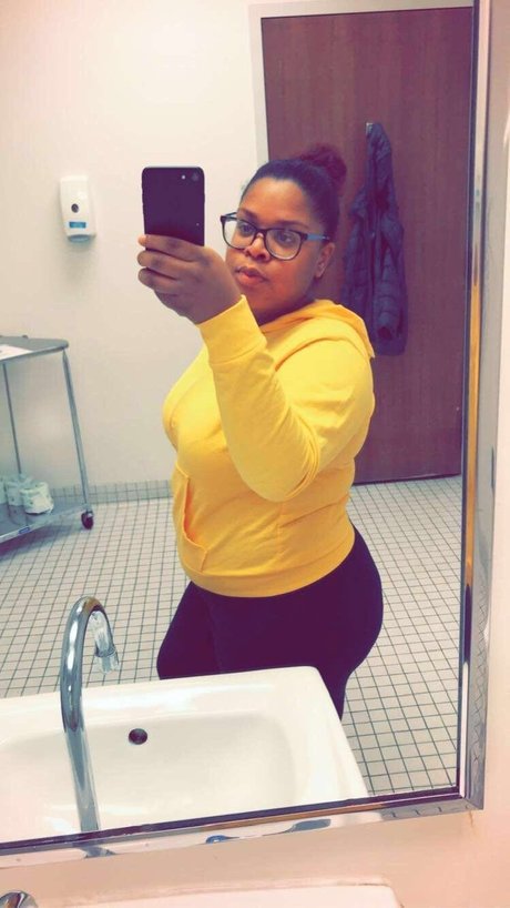 London Brown pornstar beautiful picture