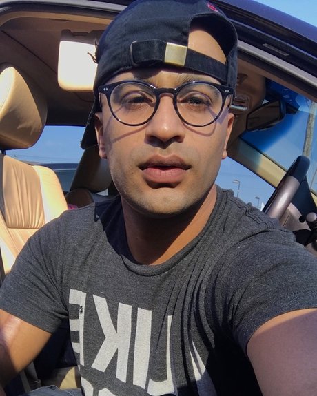 Malik Khan naked actress archive