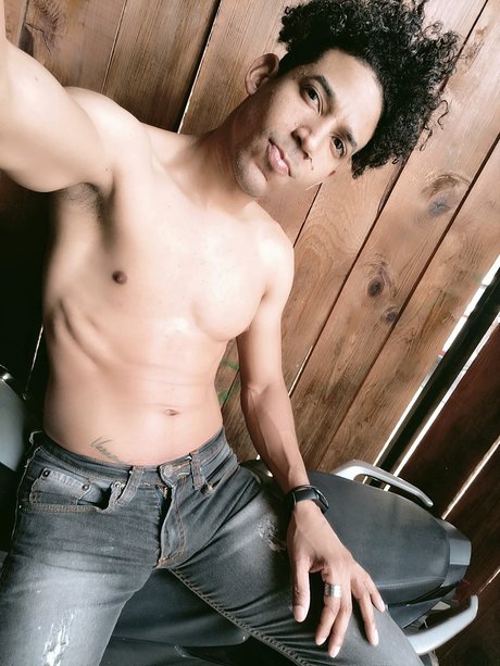 Amoremorenito free pornstar photos