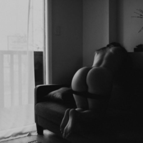 Bare by Brina erotic actress image