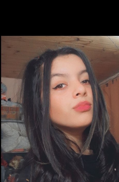 Yanina Baez model free image