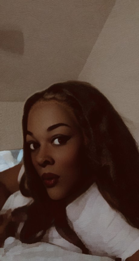 Luckyu model art galleries