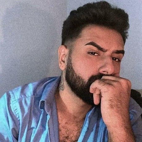 Arthurxv star pornographic images