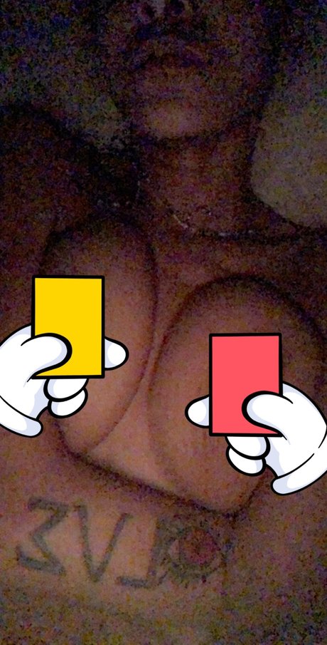 The Nudist Queen free model archive