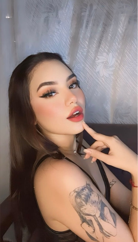 Gabriela Anais sexy pornstar photos