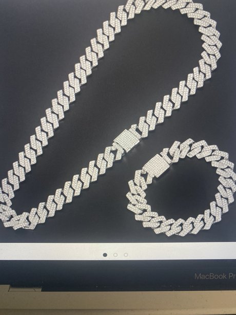 Matthew Burgess model hd img