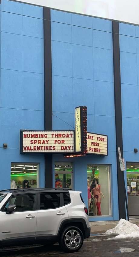 Oh So Friendly model free pic