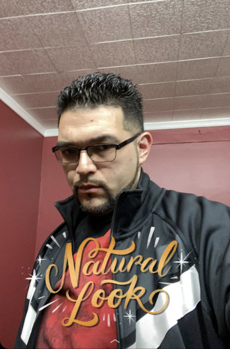 Mark Connolly star top pic