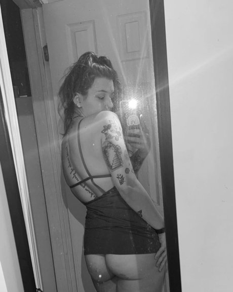 Genevieve Rose pornstar hd archive