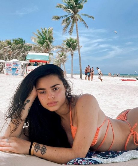 Juli Savioli nudes model pictures