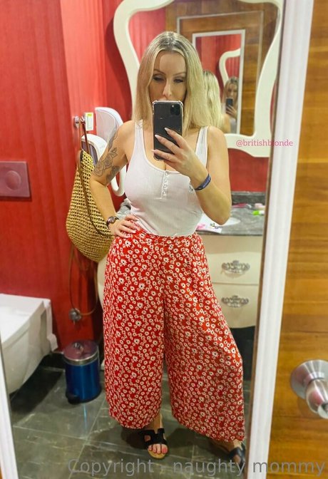 naughtymother nude model archive