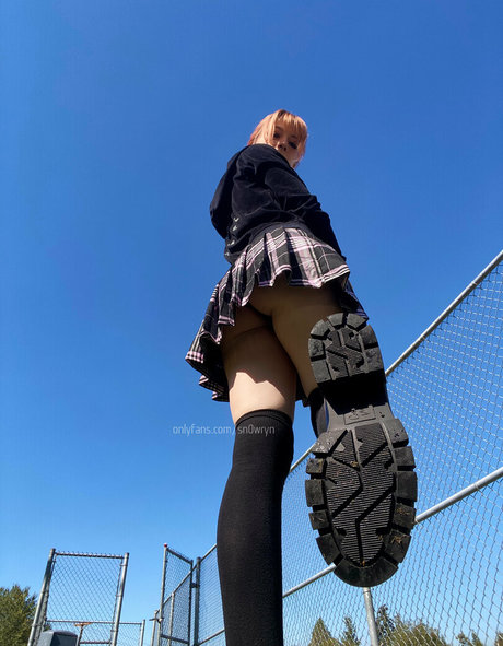 Sn0wryn erotic star gallery