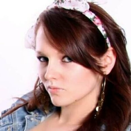 redheadgraciefree erotic model images