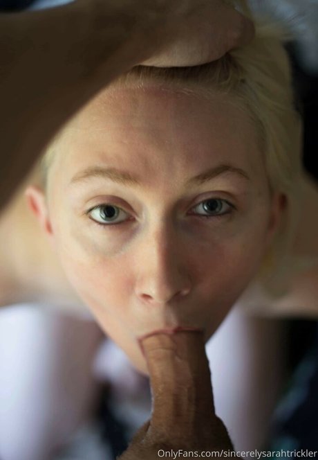 sincerelysarahtrickler pretty pornstar photo