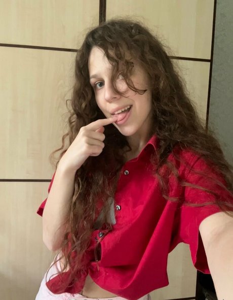 maycurlyvip pornstar pretty photos