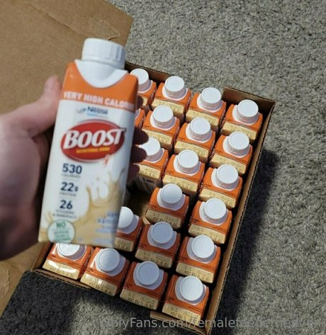 femalefeederheaven top model image