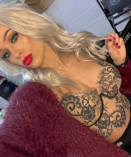 Penelope Ford model porn img