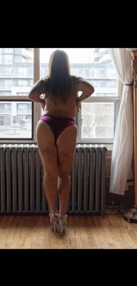 saxanextdoor model naked galleries