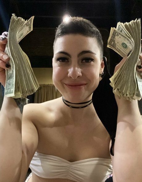 opal lilly onyx pretty pornstar pics