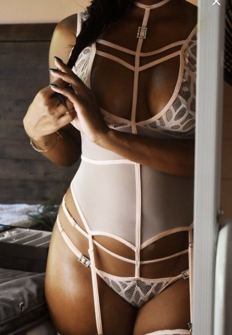 Vanita95 pornstar art photos