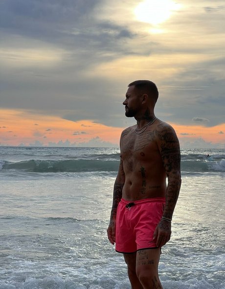 loohoodz star nudes img