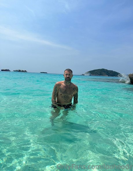 loohoodz star hot pic