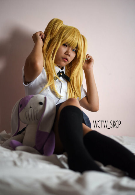 astridwasmyidea exclusive model image