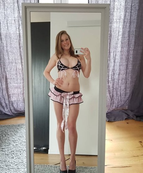 Jojo Kiss sexy actress pictures