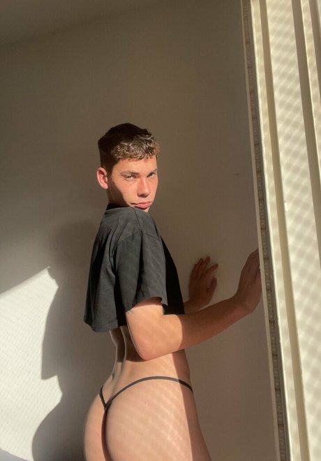 Femboyzx_ pornstar hot pics