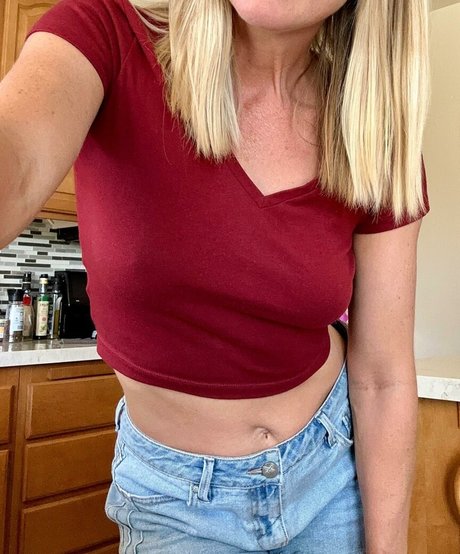 charlottedreamxo star high quality photo