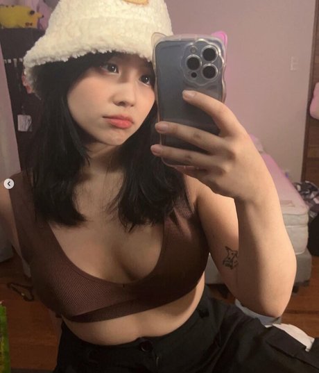 sadparu free model pictures