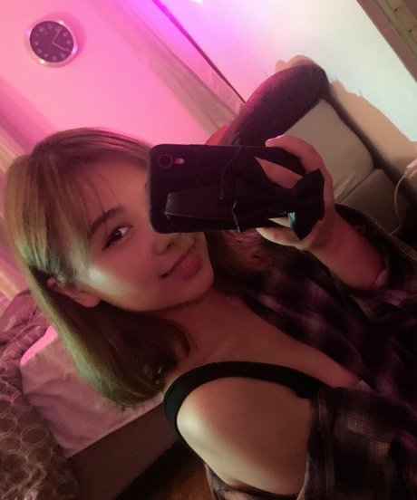 sadparu nice actress gallery