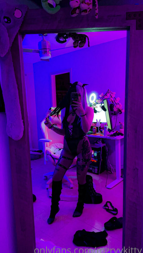 pixiemstyfree adult star picture