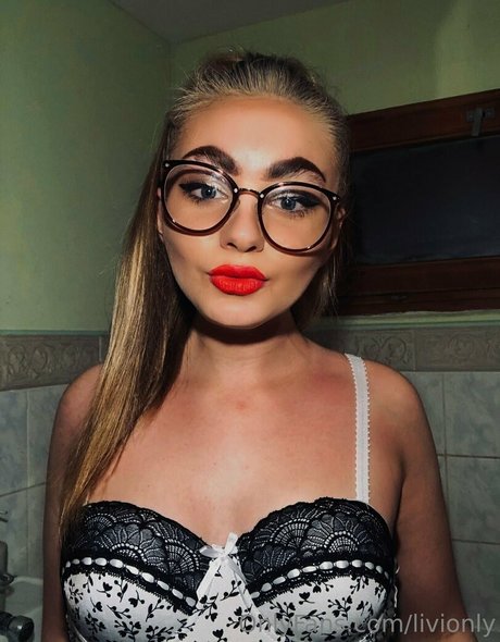 livionly exclusive star photo