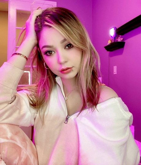 Lilchiipmunk perfect pornstar images