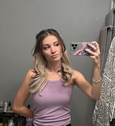 Echochlo nudes actress photos