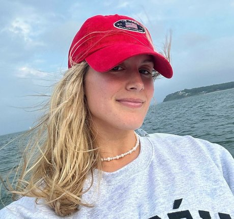 Eugenie Bouchard model xxx picture