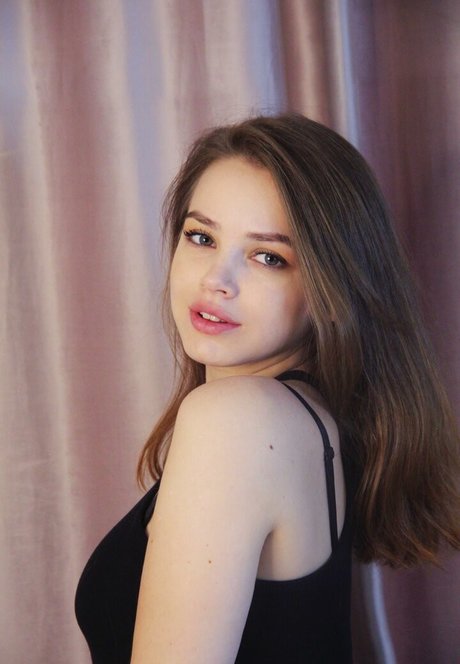 Daniellamodel beautiful model pictures