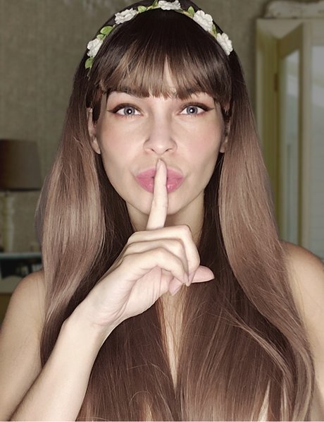 Giuliene star naked image