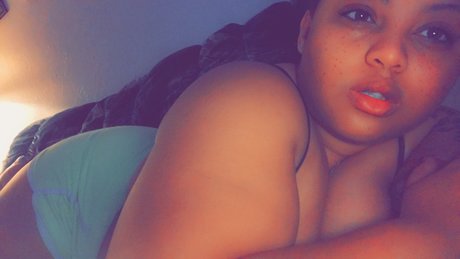 Luci Morningstar exclusive model photos