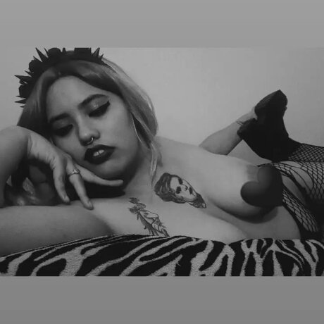 Aldana Correa naked model photo