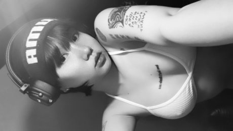 NUEATONG model top img