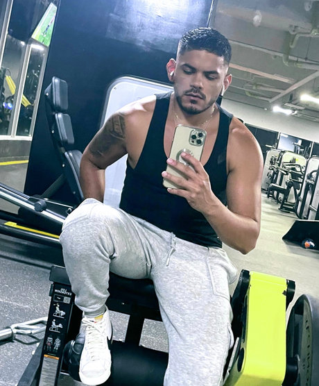 jhon qavip model erotic picture