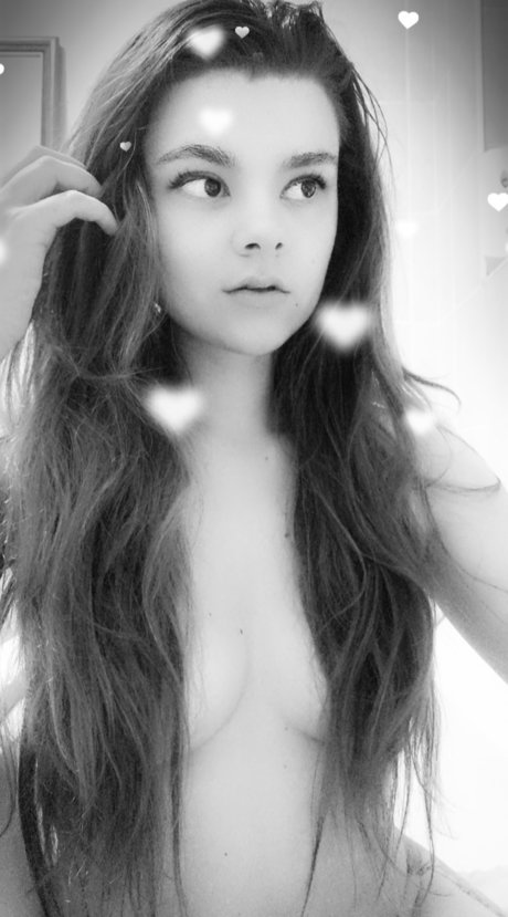 Stacy s Mom star erotic image