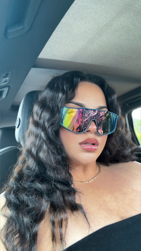 Badazz_ hot model pics