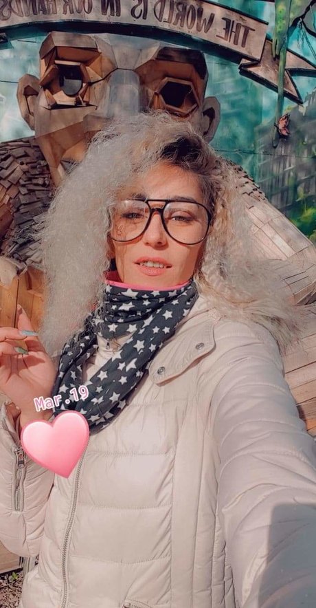 Mommy Yummy best model images