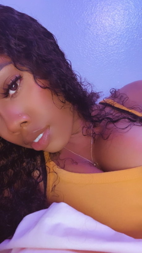 K Y M LUV_ pornstar erotic photos