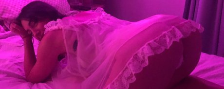 Indigo not so incognito hot actress pics